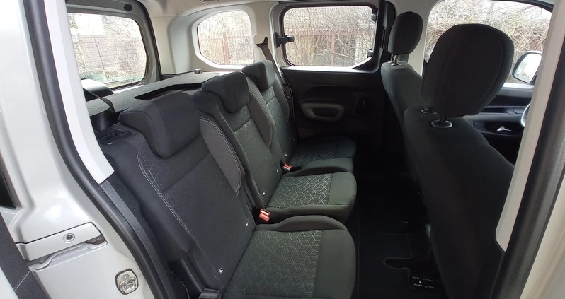 Peugeot Rifter cena 53900 przebieg: 77900, rok produkcji 2019 z Kielce małe 211